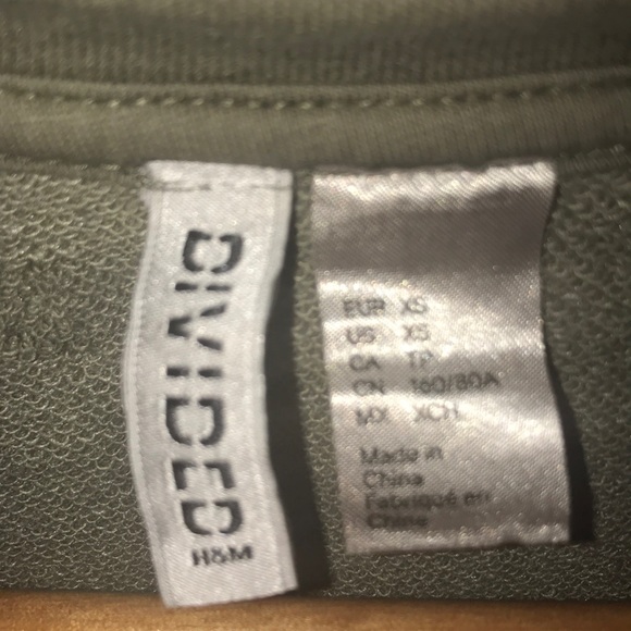 khaki green cropped top with holes from H&M - Picture 3 of 4